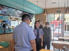 <b>环绕运营天分、后厨卫生情况、食物采购储存、</b>